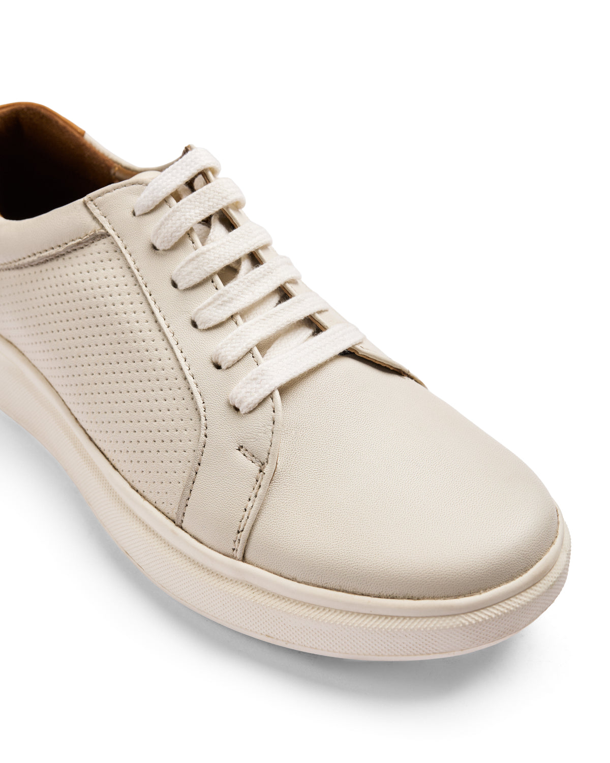 Off Duty - Genuine Crust leather Lace-Up Sneaker, White Tan